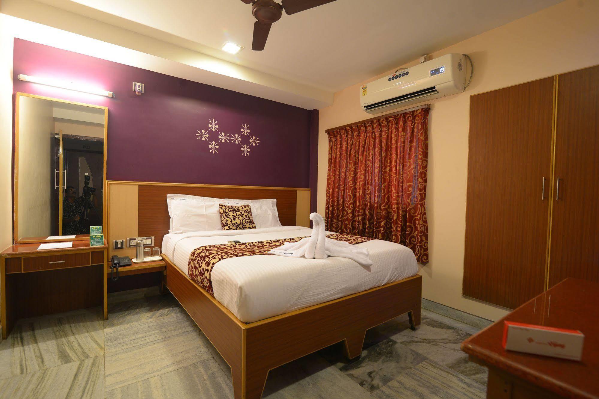 Hotel Vijay Madurai Esterno foto